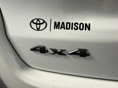 Used 2026 Jeep Compass Trailhawk AWD/4WD image 50