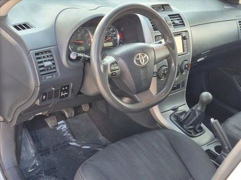 Used 2013 Toyota Corolla S w/ Premium Pkg FWD image 9