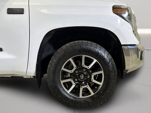 Used 2019 Toyota Tundra SR5 w/ TRD Off Road Package AWD/4WD image 34