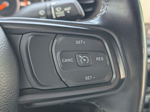 Used 2021 Jeep Gladiator Sport AWD/4WD image 24