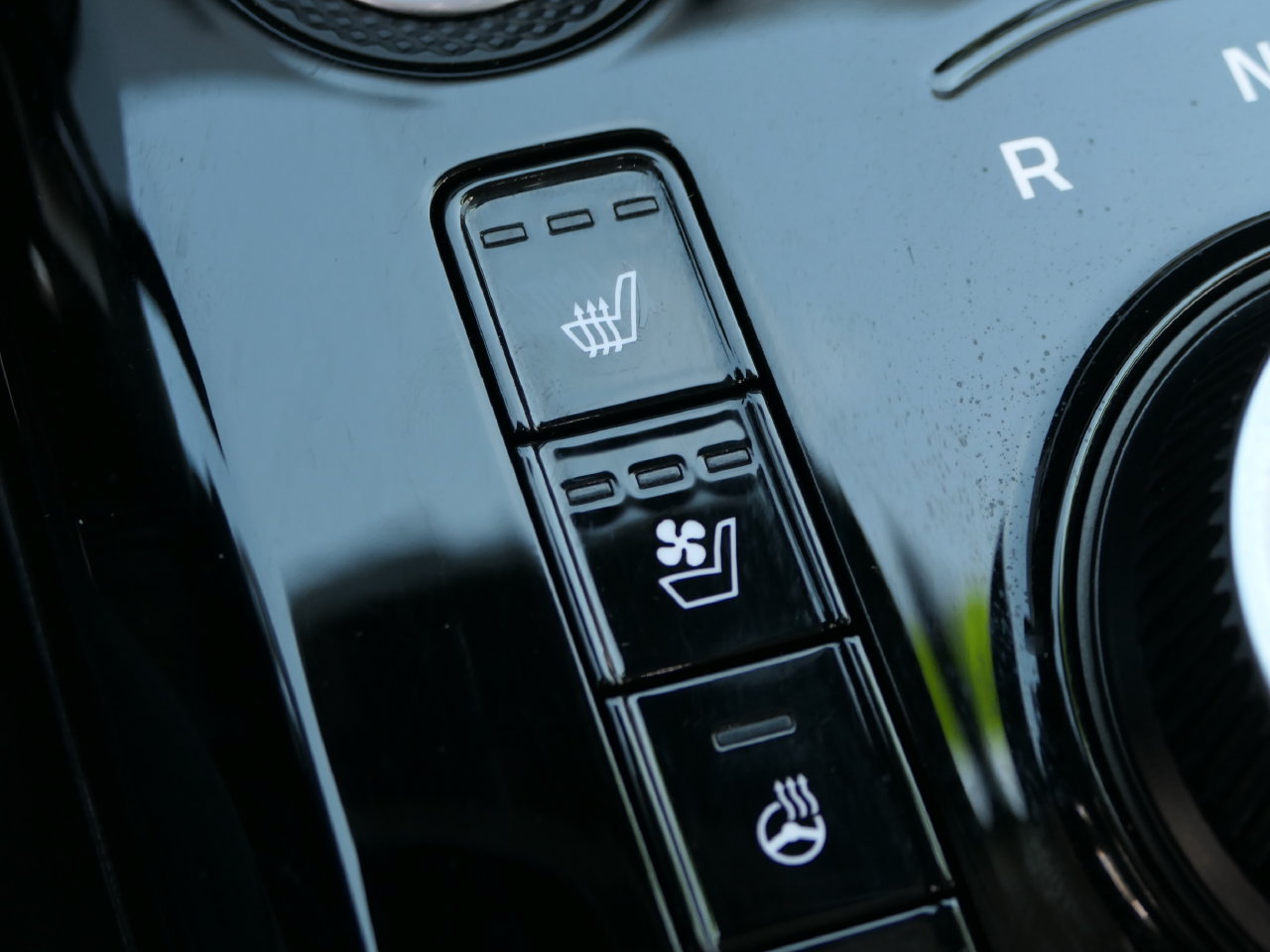 Certified 2024 Kia Niro SX Touring FWD image 22