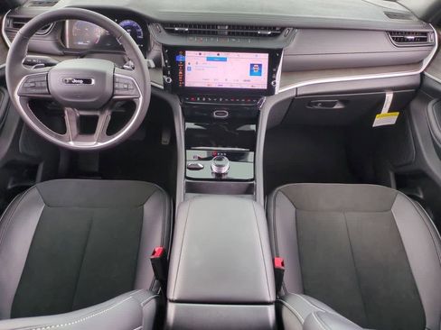 New 2026 Jeep Grand Cherokee L 4WD image 16