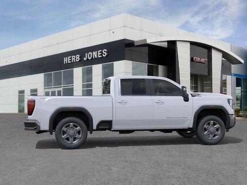 New 2026 GMC Sierra 2500 SLE w/ SLE Value Package; image 5