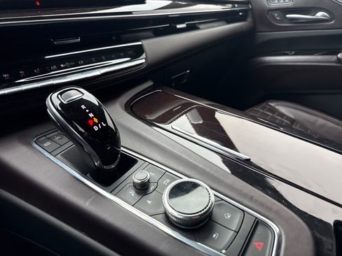 Certified 2021 Cadillac Escalade ESV Sport Platinum image 22