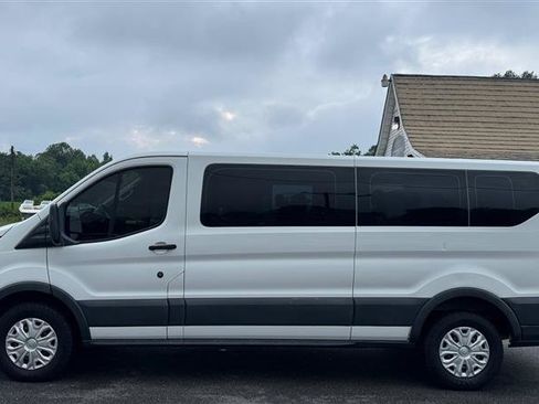 Used 2016 Ford Transit 350 XLT RWD image 7