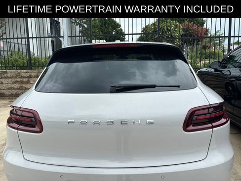 Used 2018 Porsche Macan AWD/4WD image 9