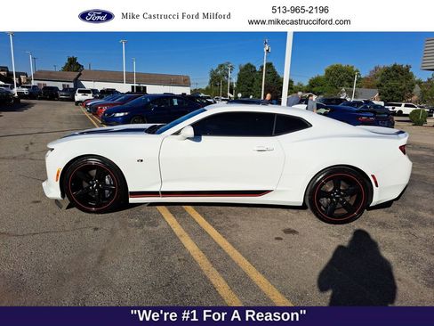 Used 2018 Chevrolet Camaro SS image 2