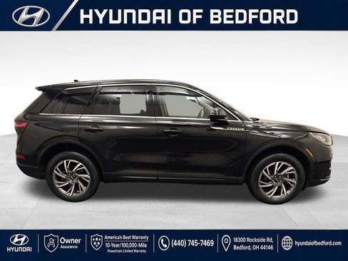 Used 2023 Lincoln Corsair AWD image 4