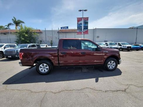 Used 2015 Ford F150 XLT w/ Trailer Tow Package RWD image 9