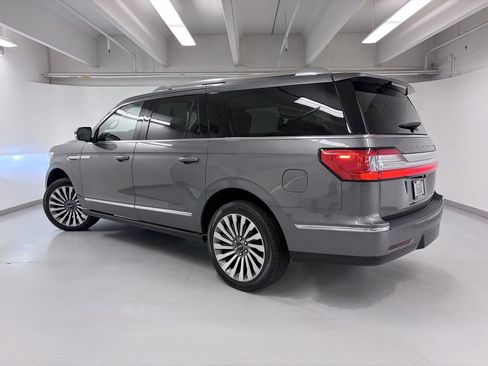 Used 2021 Lincoln Navigator L Reserve w/ Luxury Package AWD/4WD image 7