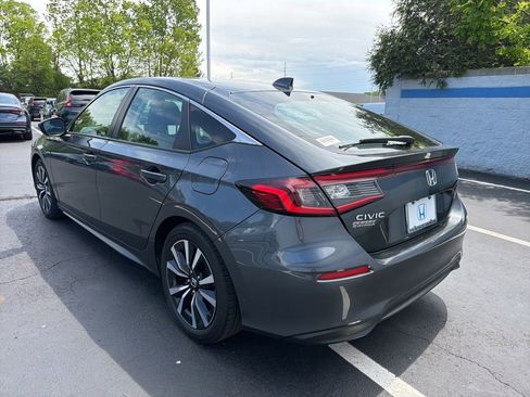 Certified 2023 Honda Civic EX-L image 3