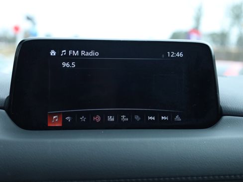 Used 2017 MAZDA CX-5 Touring w/ Preferred Equipment Package image 8