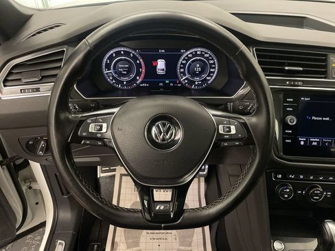Used 2019 Volkswagen Tiguan SEL Premium R-Line AWD/4WD image 5