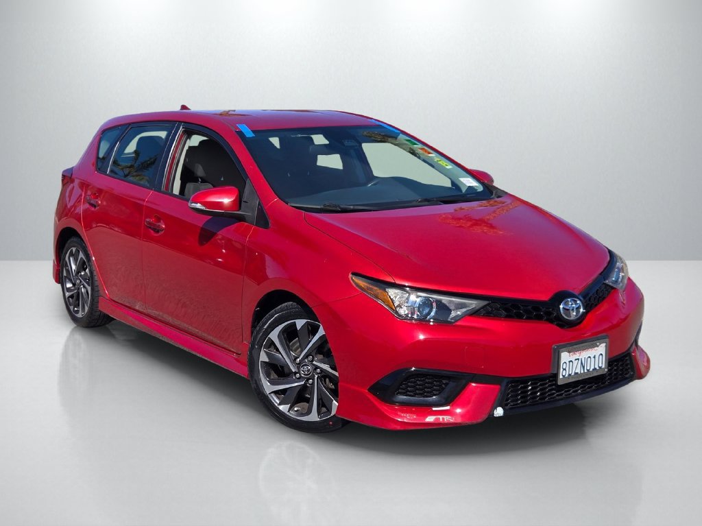 Used 2018 Toyota Corolla iM w/ Carpet Mat Package (TMS) FWD image 1
