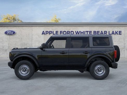 New 2025 Ford Bronco 4-Door image 4