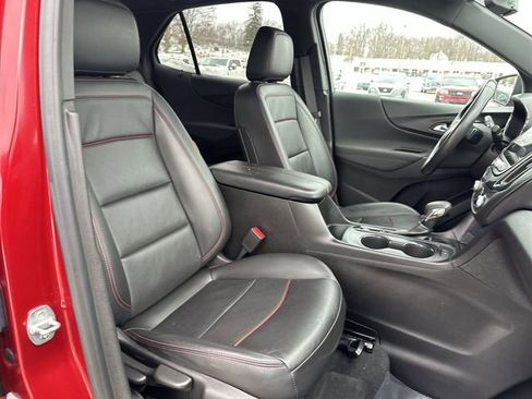 Used 2022 Chevrolet Equinox RS w/ RS Leather Package image 27