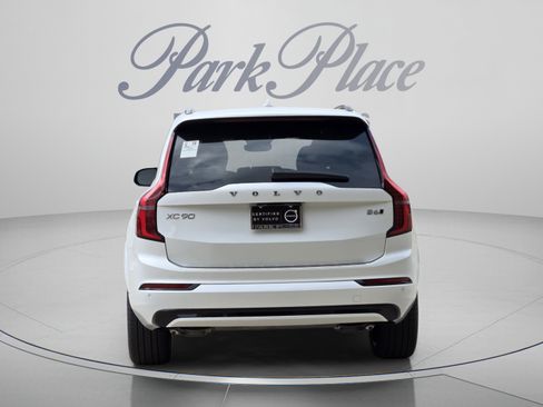 Used 2026 Volvo XC90 B6 Ultra w/ Protection Package Premier AWD/4WD image 11