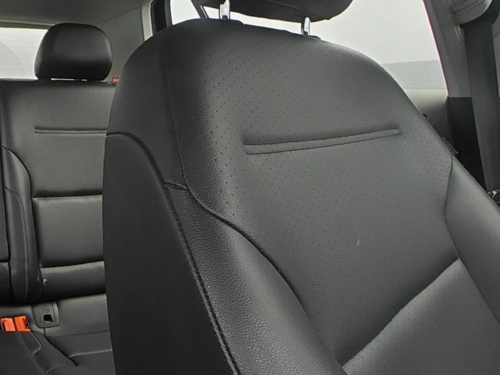Used 2020 Volkswagen Golf 4-Door FWD image 11