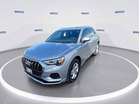 Used 2020 Audi Q3 2.0T Premium w/ Convenience Package AWD/4WD image 4