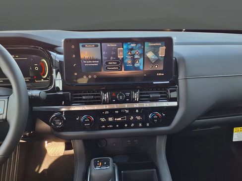 New 2026 Nissan Pathfinder SL image 16