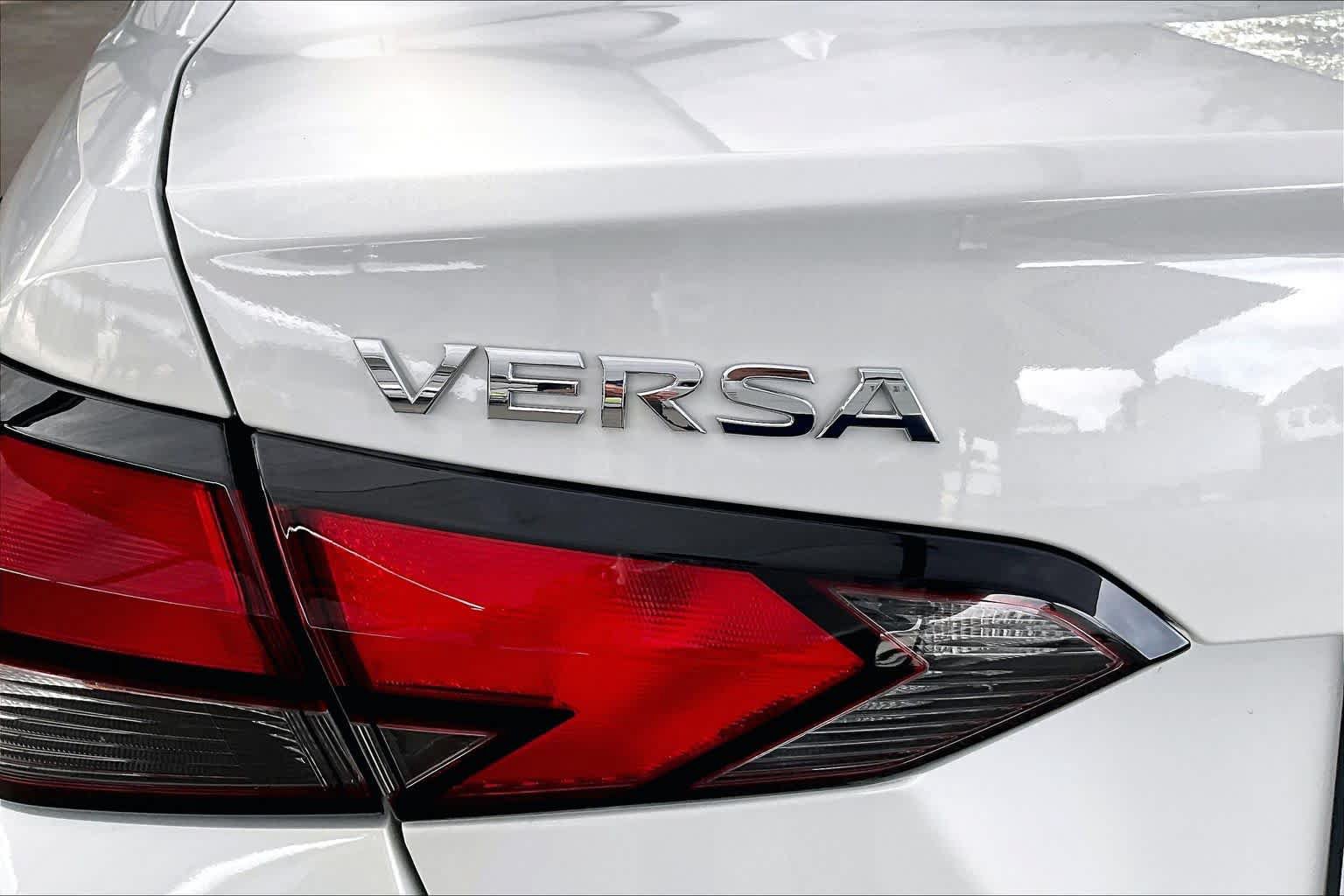 Certified 2025 Nissan Versa SV w/ Trunk Package FWD image 10