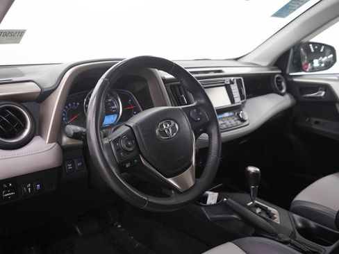 Used 2014 Toyota RAV4 Limited AWD/4WD image 25