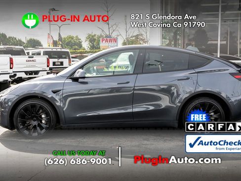 Used 2023 Tesla Model Y Long Range image 8
