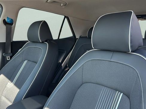 New 2026 Hyundai Venue SEL FWD image 15