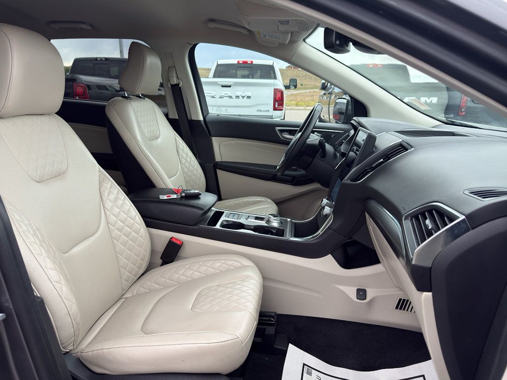 Used 2024 Ford Edge Titanium AWD/4WD image 13