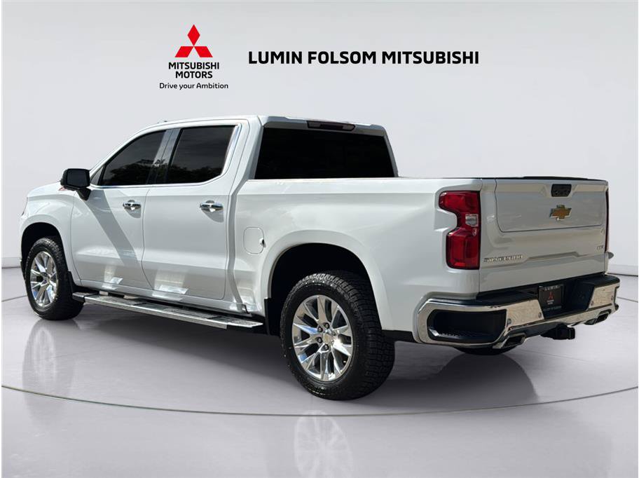 Used 2021 Chevrolet Silverado 1500 LTZ w/ LTZ Premium Package AWD/4WD image 3