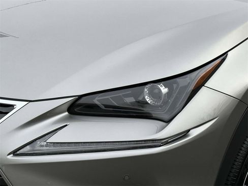 Used 2019 Lexus NX 300 image 9