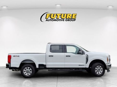 Used 2024 Ford F250 XLT AWD/4WD image 9