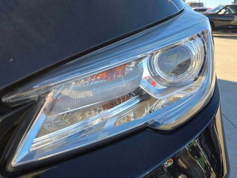 Used 2020 Subaru Ascent Limited w/ Popular Package #2A image 10