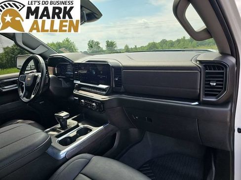 Used 2024 Chevrolet Silverado 1500 LTZ AWD/4WD image 21