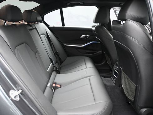 Used 2019 BMW 330i xDrive Sedan w/ Driving Assistance Package image 19