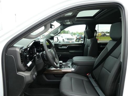 New 2026 Chevrolet Silverado 1500 RST AWD/4WD image 17