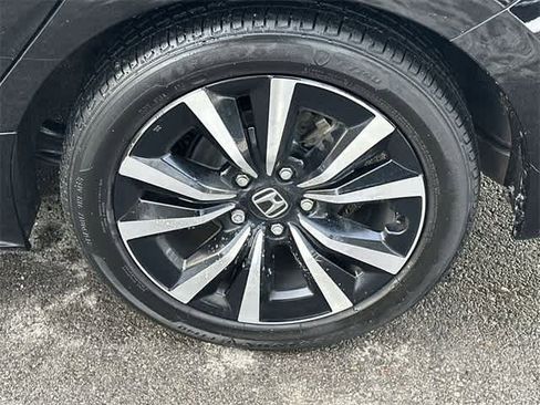 Used 2022 Honda Civic EX image 5