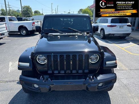Used 2021 Jeep Gladiator Overland AWD/4WD image 2
