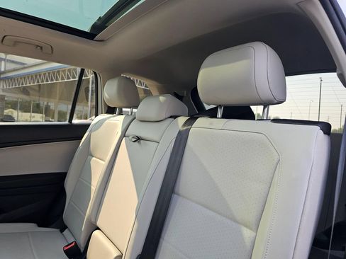 Used 2021 Volkswagen Tiguan SEL w/ 3rd Row Seat Package AWD/4WD image 19