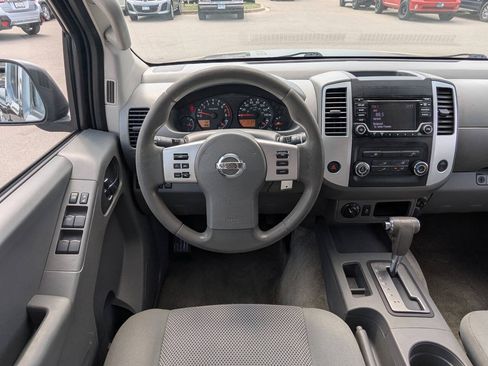 Used 2017 Nissan Frontier SV AWD/4WD image 17