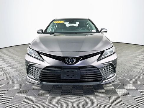 Used 2024 Toyota Camry LE image 4