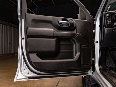 Used 2021 Chevrolet Silverado 1500 Custom Trail Boss image 25