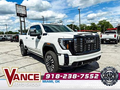New 2025 GMC Sierra 2500 Denali Ultimate w/ Max Trailering Package