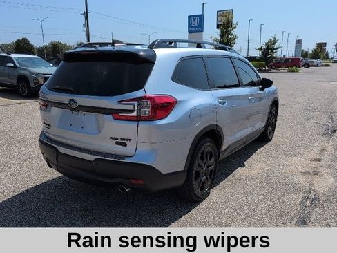 Used 2025 Subaru Ascent Bronze Edition image 18