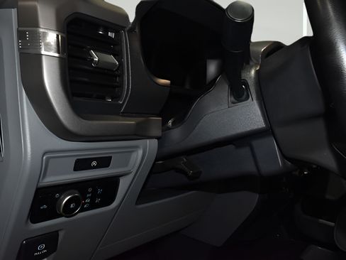 Used 2025 Ford F150 XLT w/ Equipment Group 301A Standard AWD/4WD image 18