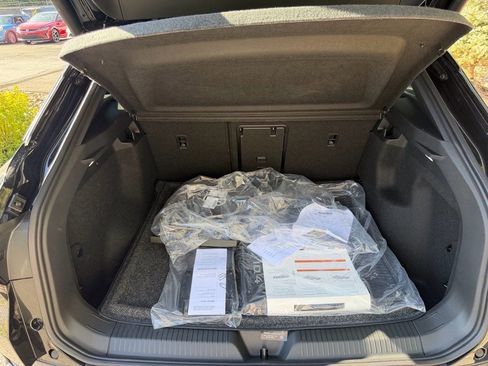 New 2025 Volkswagen ID.4 Pro S image 17