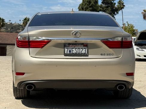 Used 2013 Lexus ES 350 w/ Luxury Pkg FWD image 8