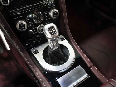 Used 2009 Aston Martin DBS Coupe RWD image 12