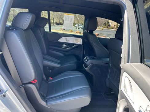 Used 2025 Mercedes-Benz GLS 450 4MATIC image 52