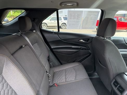Used 2018 Chevrolet Equinox LT FWD image 22